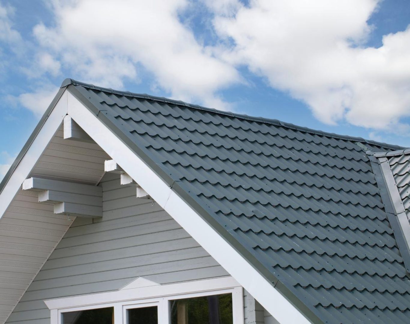 Expert roofing company in Onondaga County, NY ensuring high-quality installations